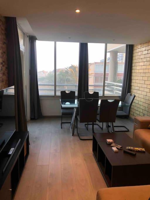 70 Sqm Apartment With Seaview In Arenales Del Sol. Exterior foto